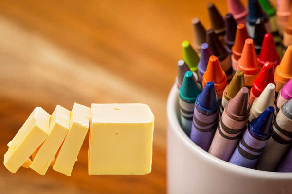 cách làm sáp thơm từ bơ và bút màu