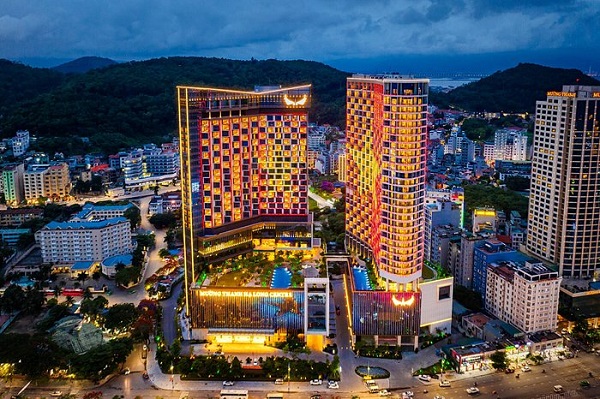 Khách sạn Mường Thanh Luxury Hạ Long